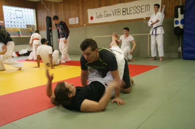 Judolehrgang Bodentechniken / SV / Treechallenge