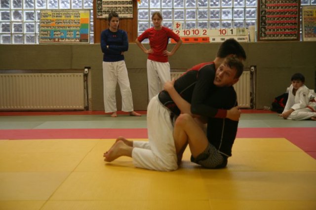 Judolehrgang Bodentechniken / SV / Treechallenge