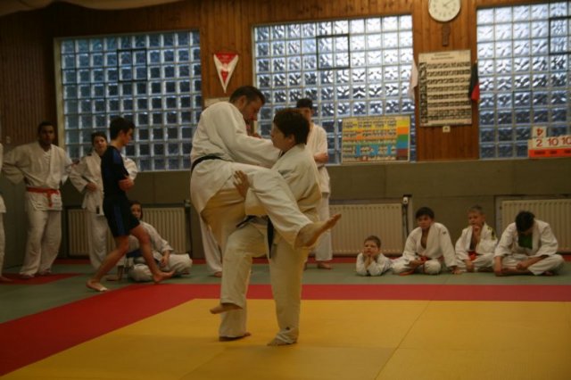 Judolehrgang Bodentechniken / SV / Treechallenge